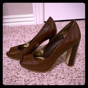 BCBG brown pumps
